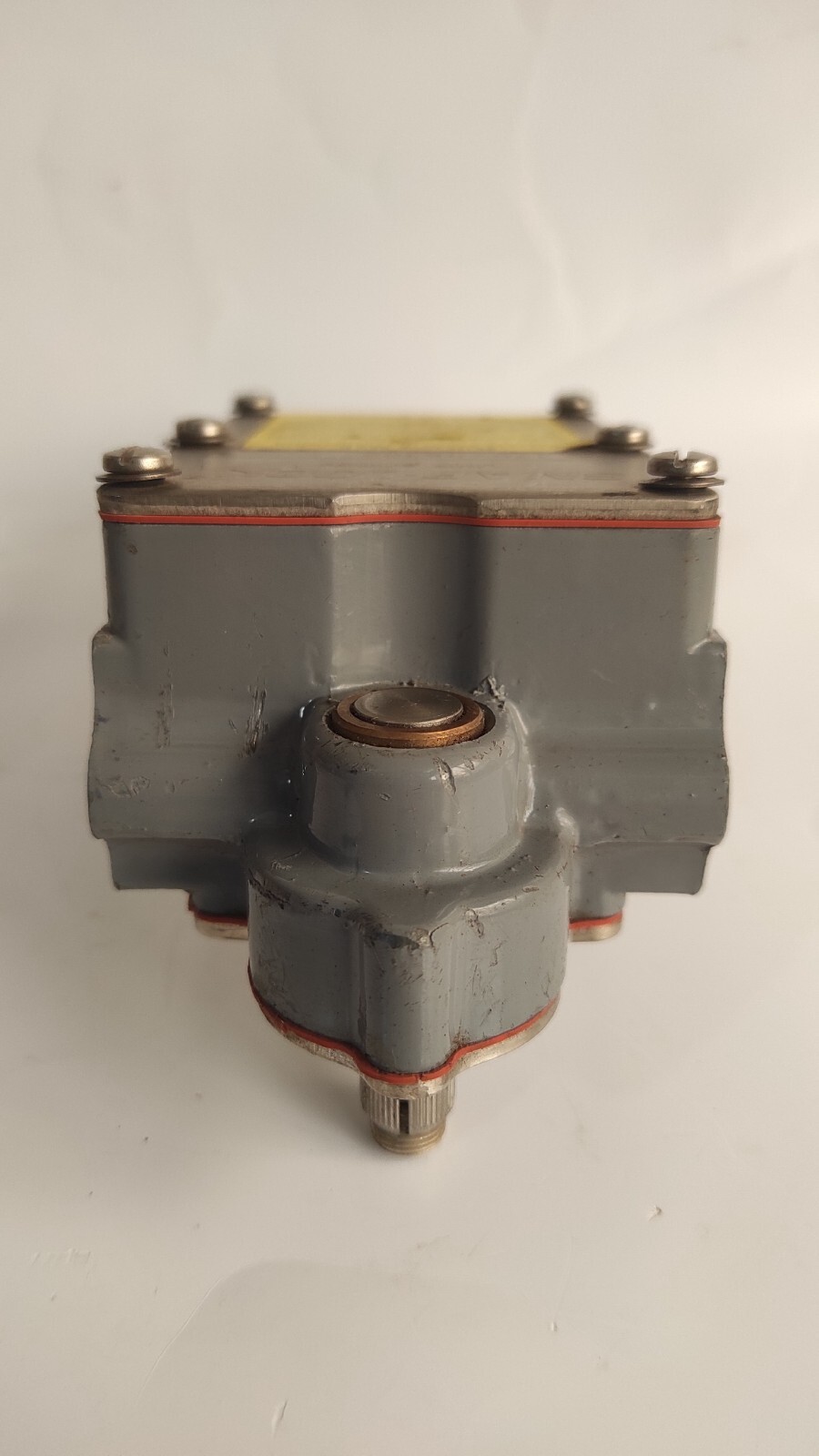 admin/uploads/uploads/Snap Lock ea 170-14302 - EA 170-14302 Limit Switch_3.webp